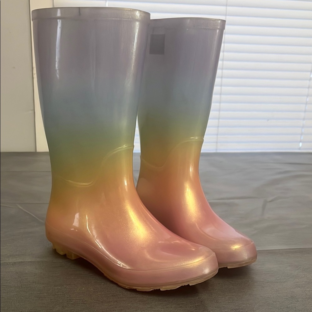 Gradient Rain Boots